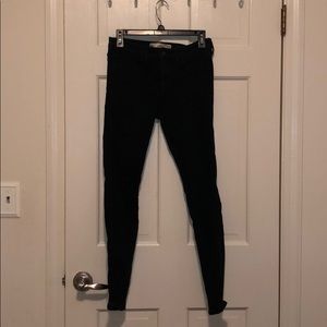 Black Skinny Jeans